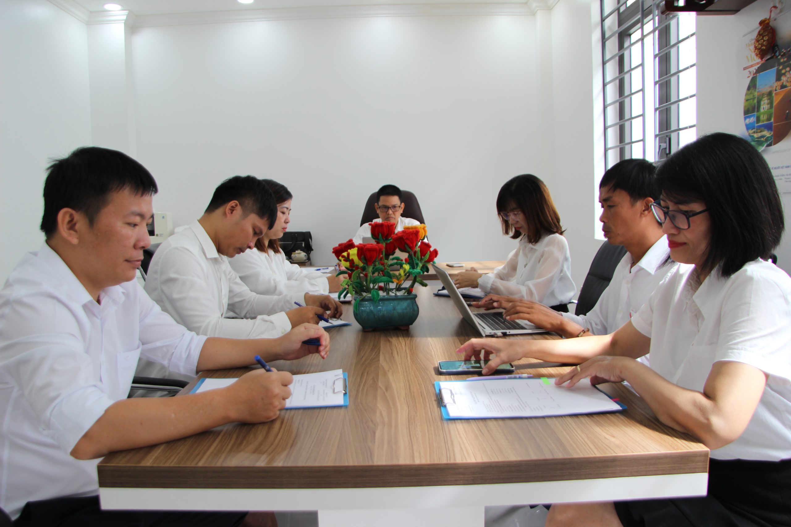 Họp nhân sự quốc dũng