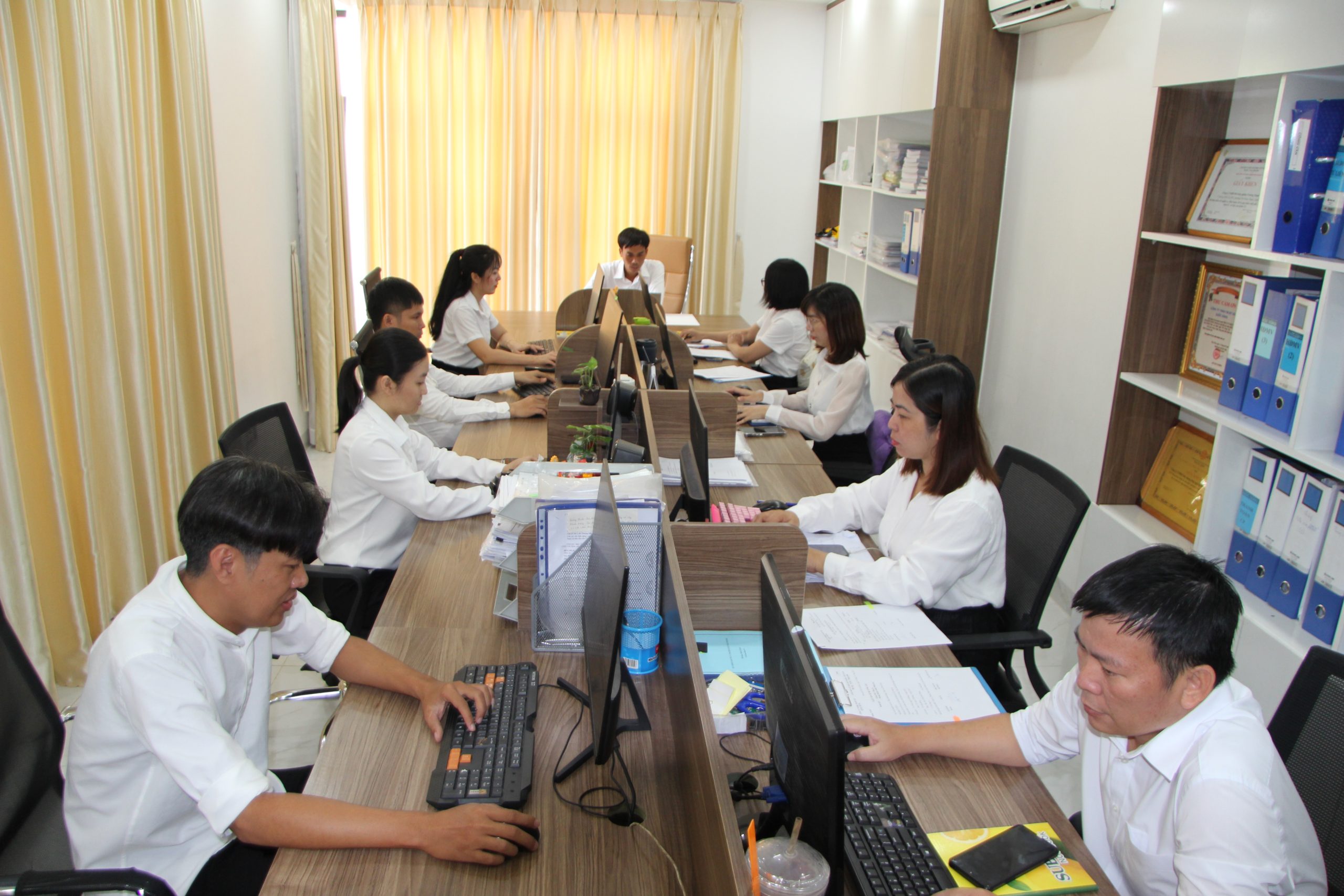 tuyển dụng kĩ sư